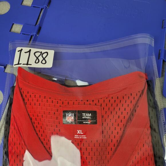 Tampa Bay Buccaneers Women's Football Jersey Sz XL NFL Team Apparel Tailgate - Picture 11 of 11